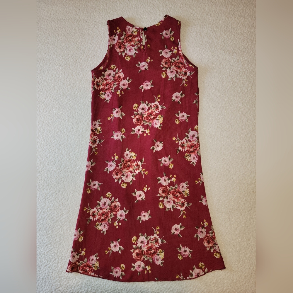 Floral High-Low Top - Picture 6 of 9